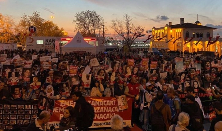 10 Ekim Katliamı'nda hayatını kaybedenler İstanbul'da anıldı