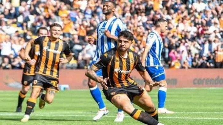 10 kişilik Hull City, Sheffield'a direnemedi