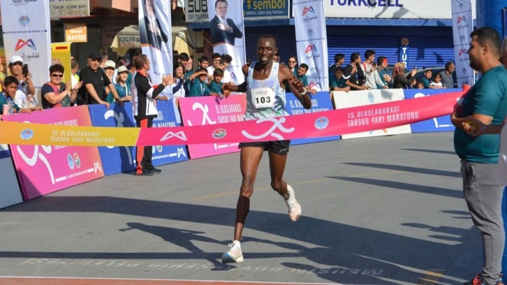 15. Uluslararası Tarsus Yarı Maratonu'nu Kenyalı atletler kazandı