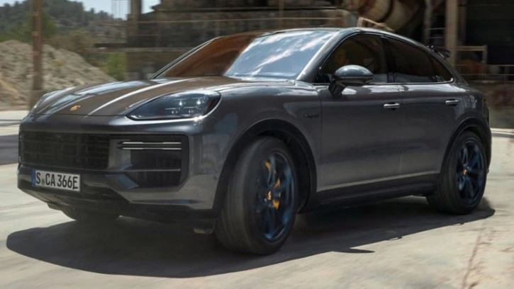 2024 Model Porsche Cayenne Turbo E-Hybrid Tanıtıldı - Webtekno