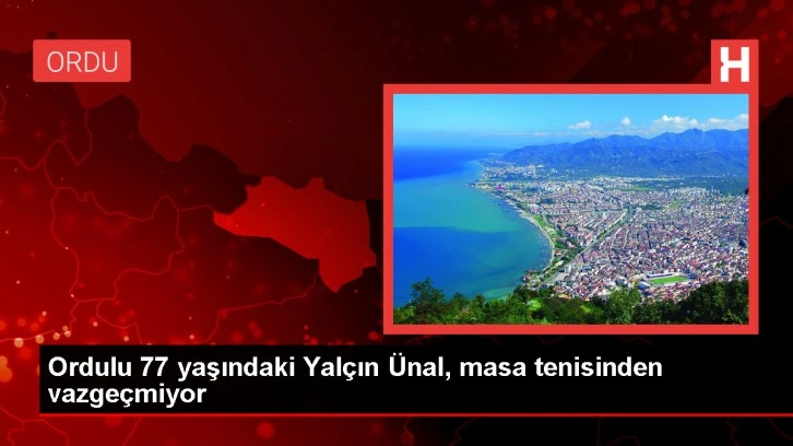 77 yaşındaki Yalçın Ünal, masa tenisini gençlere öğretiyor