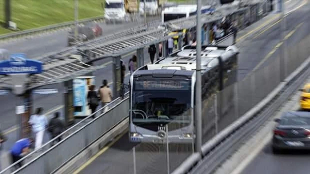 8 Mart kadınlara toplu taşıma ücretsiz mi? 8 Mart'ta Otobüs, Marmaray, İzban, Metro bedava mı?