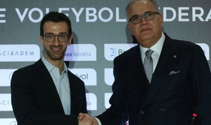 A Milli Kadın Voleybol Takımı'nda Daniele Santarelli dönemi başladı