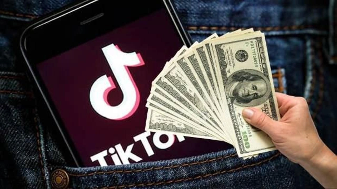 ABD'de ilginç satış: TikTok yüklü iPhone'lar 900 bin TL'ye ikinci el pazarına düştü!