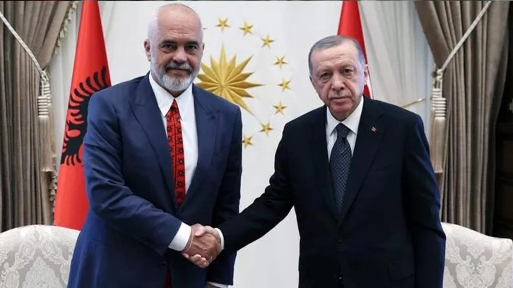 AB'yi eleştiren Edi Rama'dan Türkiye'ye minnet: Erdoğan olmasaydı...