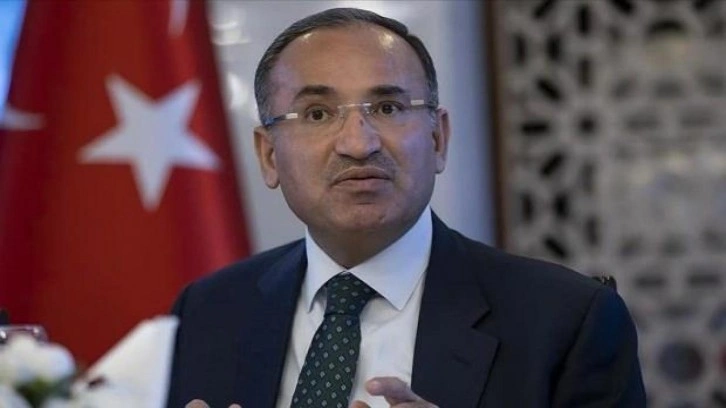 Adalet Bakan Bozdağ: "Adalet Bakanlığı yapmak Kur'an okumaya engel değil"