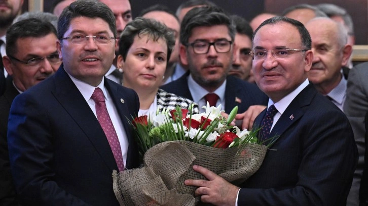 Adalet Bakanlığı'nda Yılmaz Tunç dönemi başladı! Yeni bakandan yeni Anayasa mesajı