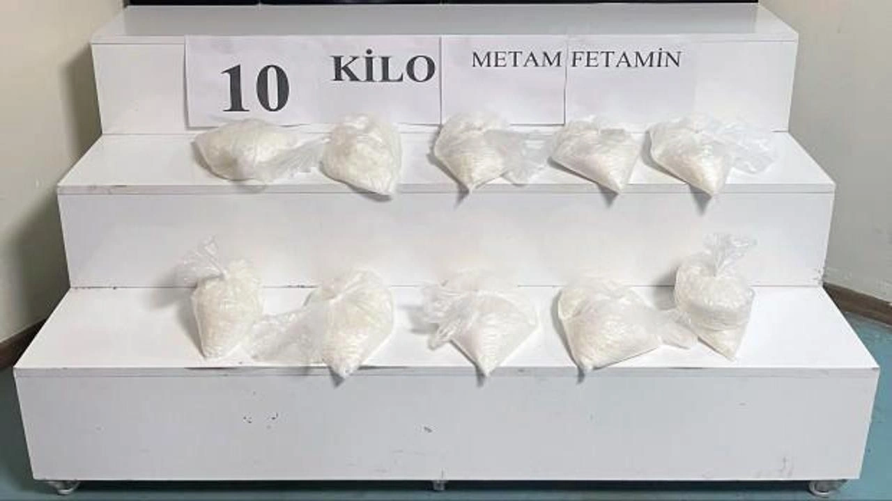 Adana'da 10 kilo metamfetamin ile yakalanan şahıs: 'Şeker sanıyordum'