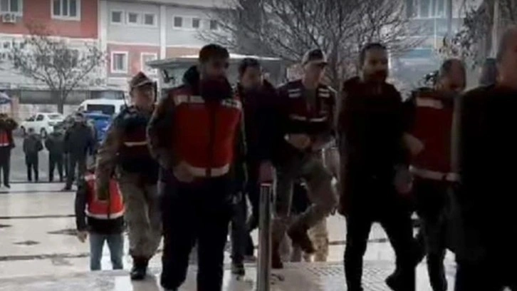 Adana'da çeşitli suçlardan aranan 127 şüpheli yakalanarak tutuklandı!