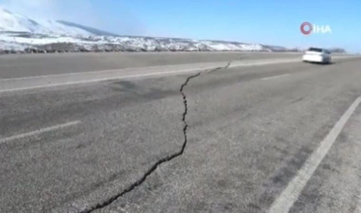 Adıyaman-Malatya karayolunda 80 kilometrelik çatlak