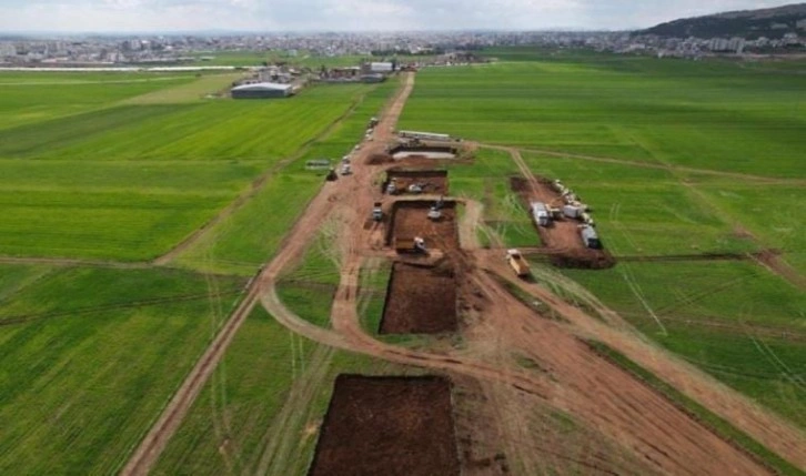 Adıyaman'daki tarım arazisinde TOKİ inşaatı başlatılmasına tepki yağdı: Tarlaya bina dikiyorlar