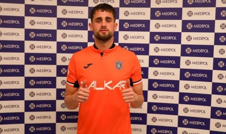 Adnan Januzaj, Başakşehir'de