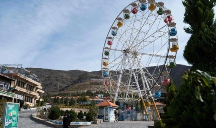 Afganistan'da kadınlara parklara ve lunaparklara giriş yasaklandı