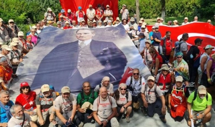 Afyon’dan İzmir’e Zafer Yürüyüşü: 30 Ağustos’ta Dumlupınar’da olacaklar