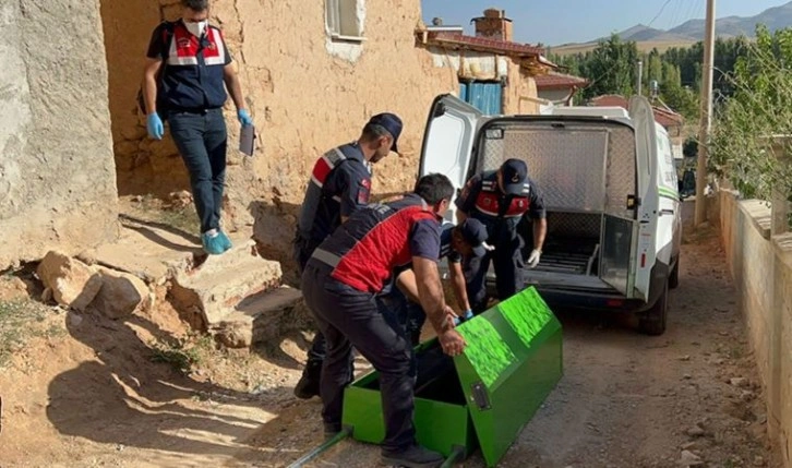 Afyonkarahisar'da bir kişi evinde ölü bulundu