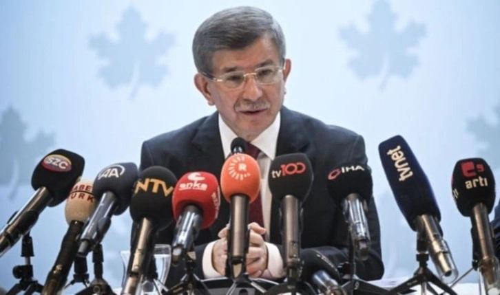 Ahmet Davutoğlu'ndan Ümit Özdağ yorumu: 'İktidar için geniş koalisyon gerekiyor'