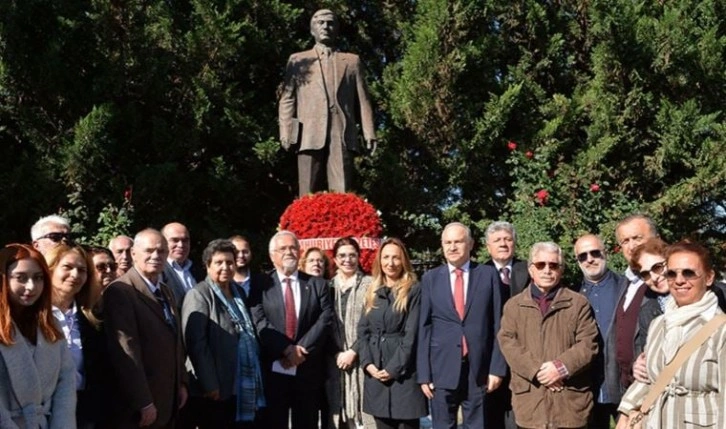 Ahmet Taner Kışlalı özlemle anıldı