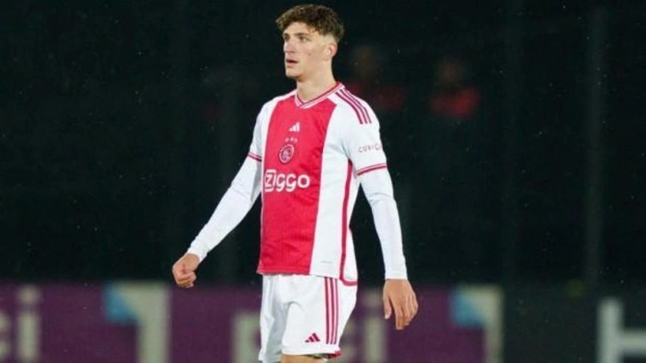 Ajax'ta Ahmetcan Kaplan bir ilki yaşadı