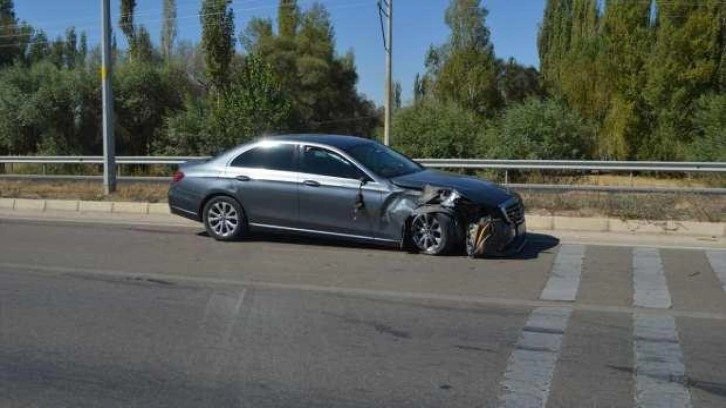 AK Parti Denizli Milletvekili Nilgün Ök, Afyonkarahisar'da trafik kazasında yaralandı