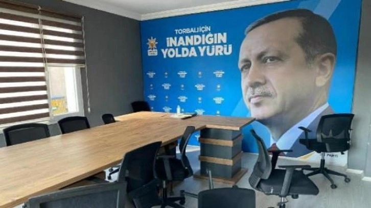 AK Parti irtibat bürosuna sopalı saldırı