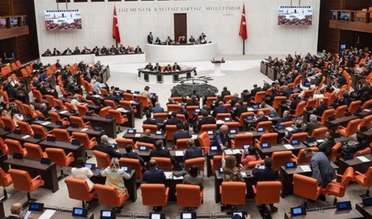 AKP’li hukukçuların hazırladığı ‘türban serbestisi’ teklifi hazır