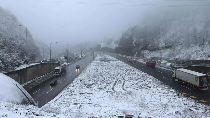 Akyaka'da kapalı bulunan 5 köy yolu açıldı