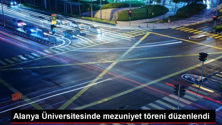 Alanya Üniversitesi'nde 50 Öğrenci Mezun Oldu