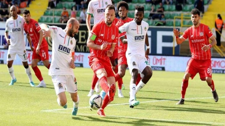 Alanyaspor-Antalyaspor! Maçta üçüncü gol geldi