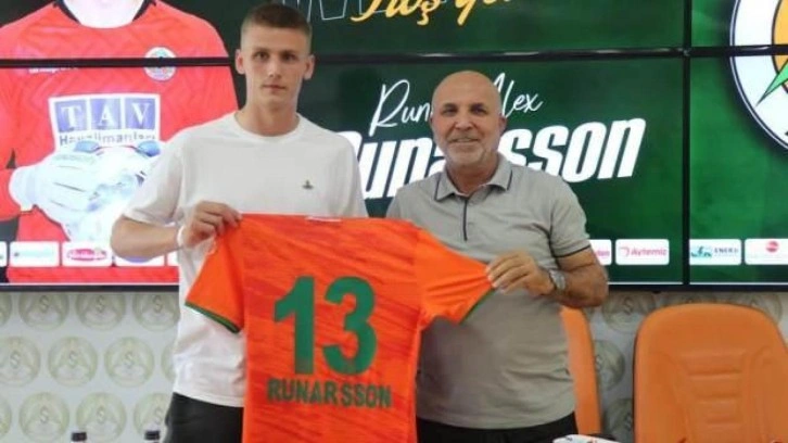 Alanyaspor'a Arsenal'dan İzlandalı kaleci!