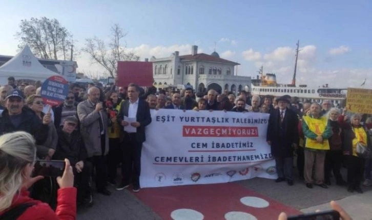 Alevi derneklerinden 'torba yasa ve kararname' protestosu