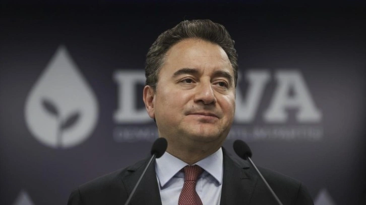 Ali Babacan'ın basın danışmanı istifa etti