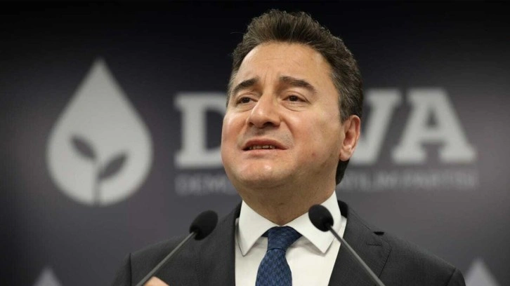 Ali Babacan'ın danışmanı Fatih Atik görevinden istifa etti