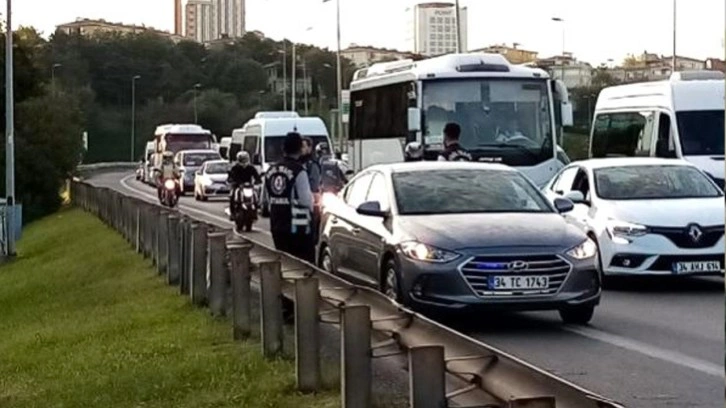 Ali Yerlikaya açıkladı! Çakarlı araç kullananlara ceza yağdı!