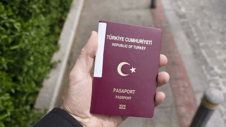 Almanya'da yaşayan Türklere çifte vatandaşlık geliyor