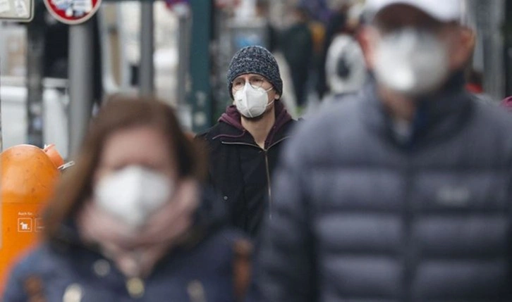 Almanya’da sonbaharda maske zorunluluğu geri geliyor