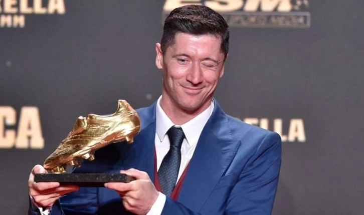 Altın Ayakkabı ödülü bir kez daha Barcelona'lı futbolcu Robert Lewandowski'nin oldu