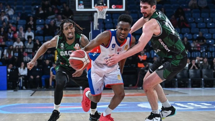 Anadolu Efes 2023 yılını lider kapattı