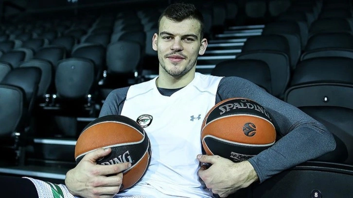 Anadolu Efes, Ante Zizic ile yollarını ayırdı