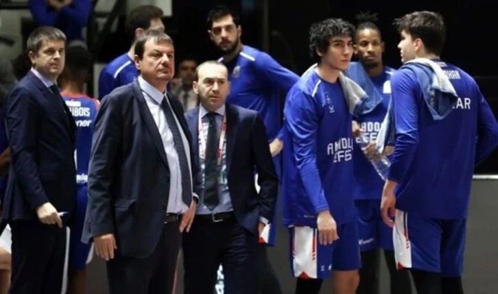 Anadolu Efes, Beşiktaş Emlakjet'i mağlup etti