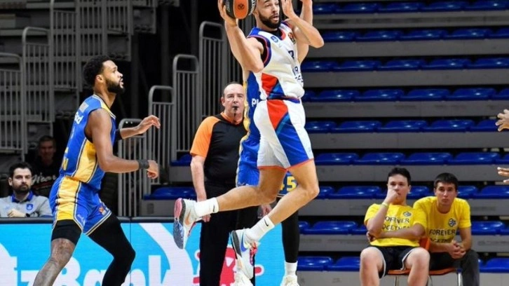 Anadolu Efes deplasmanda kaybeti