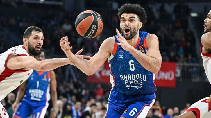 Anadolu Efes, EA7 Emporio Armani Milan'ı devirdi