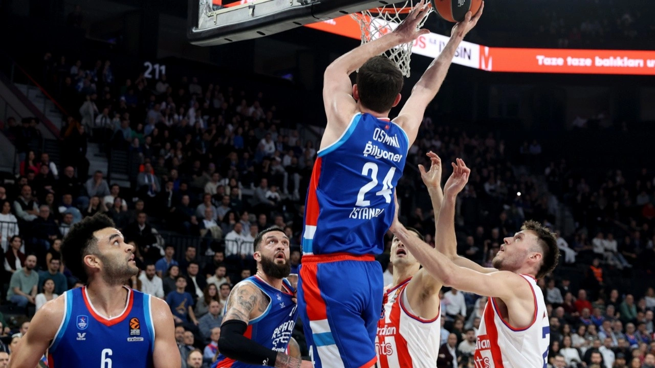 Anadolu Efes, EuroLeague’de Kızılyıldız’ı farklı geçti