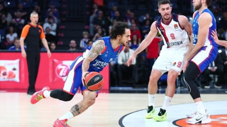 Anadolu Efes'in Euroleague'de kan kaybı sürüyor