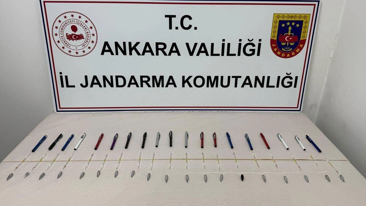 Ankara'da piyasa değeri 6 milyon TL olan 19 tüp kobra zehri ele geçirildi