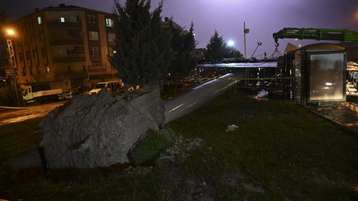 Ankara'da sağanak yağış ve fırtına can aldı!