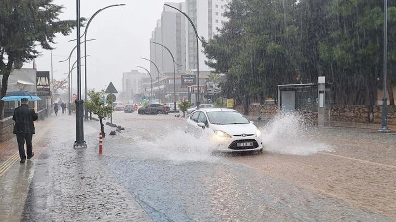 Antalya'da taşımalı eğitime 1 gün ara verildi