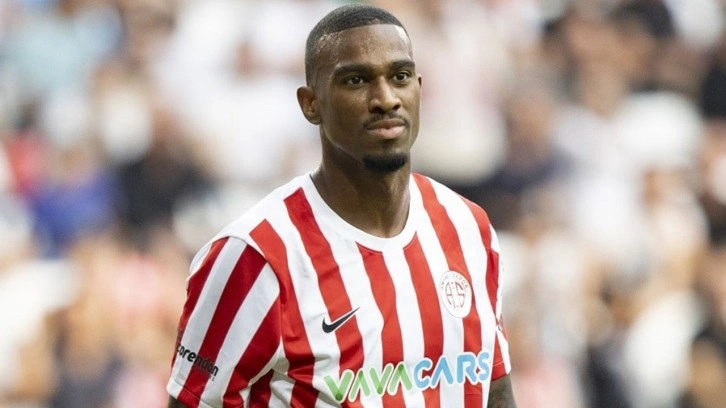 Antalyaspor'a dev teklif! Rus ekibi Haji Wright için kesenin ağzını açtı!