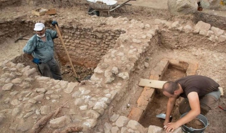 Antik Çağ'ın Kuş Kahini Markosun mezarı Bergama'da bulundu