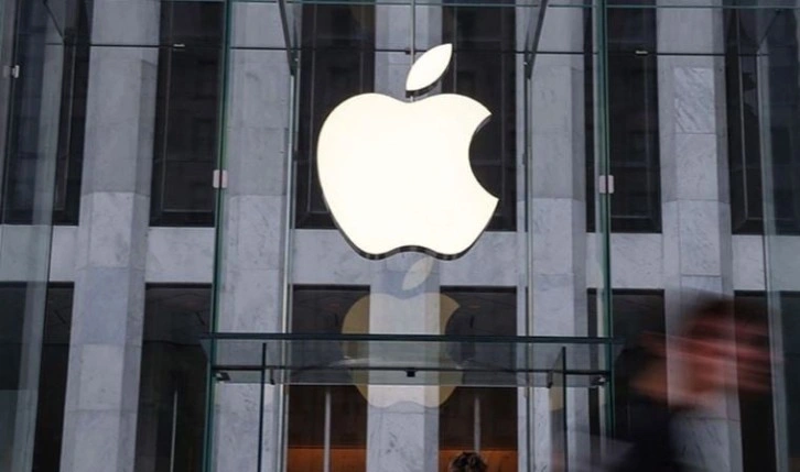 Apple Japonya, turiste 'vergisiz ürün satışı' nedeniyle 105 milyon dolar ceza aldı