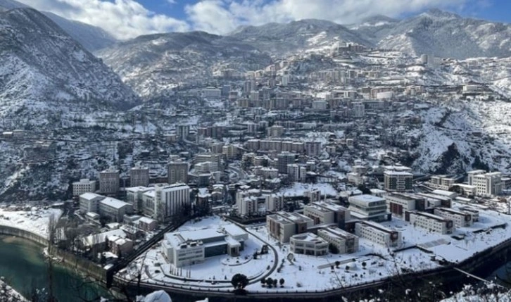 Artvin'de eğitime kar engeli